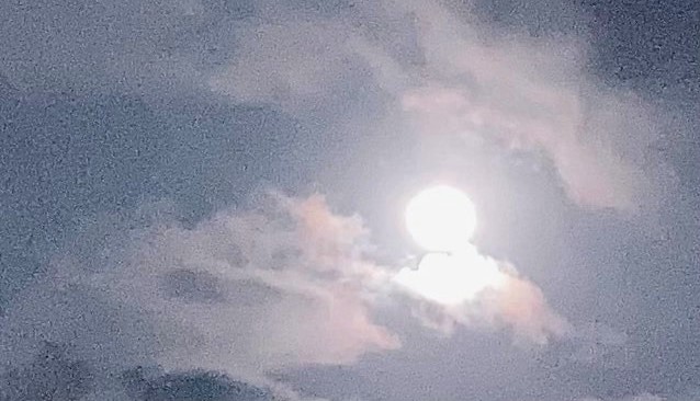 Night Falls (a&nbsp;Haiku)